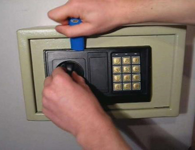 茄子河24小时上门开锁公司